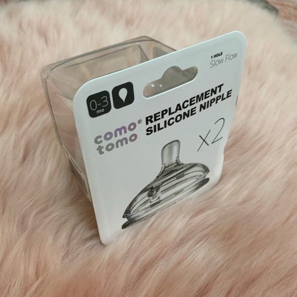 Comotomo Replacement Silicone Nipples - Slow Flow 1 Hole - Brand New & Unopened - Picture 8 of 8
